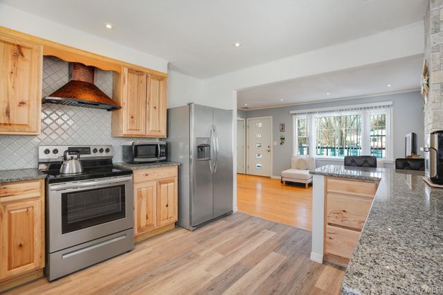 10 Marlorville Road, Wappingers Falls, NY 12590