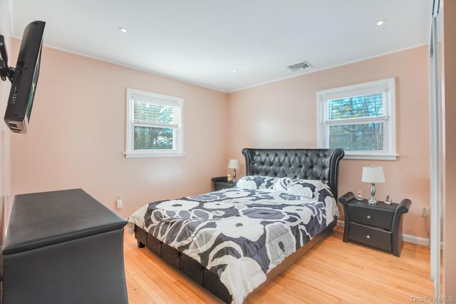 10 Marlorville Road, Wappingers Falls, NY 12590