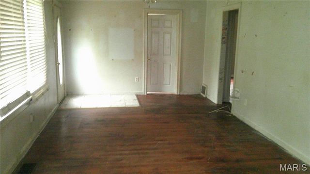 3419 Westridge Lane, St Louis, MO 63074