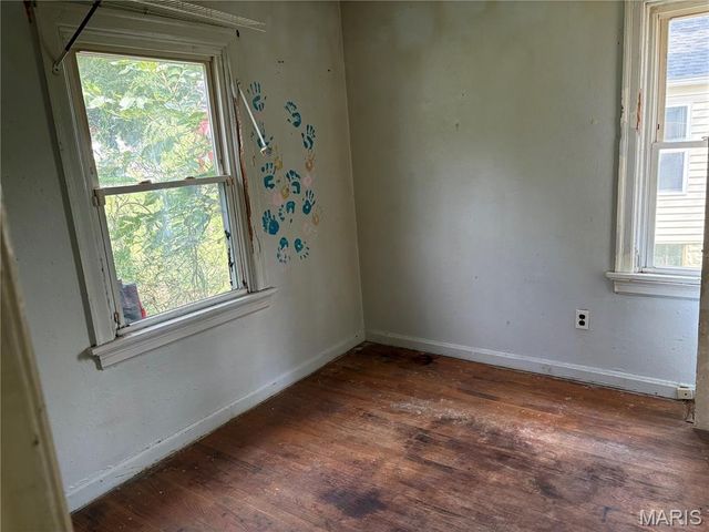 3419 Westridge Lane, St Louis, MO 63074