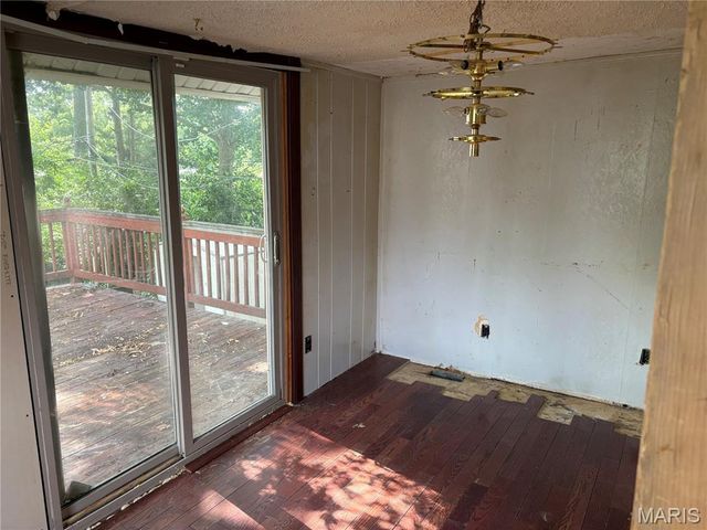 3419 Westridge Lane, St Louis, MO 63074