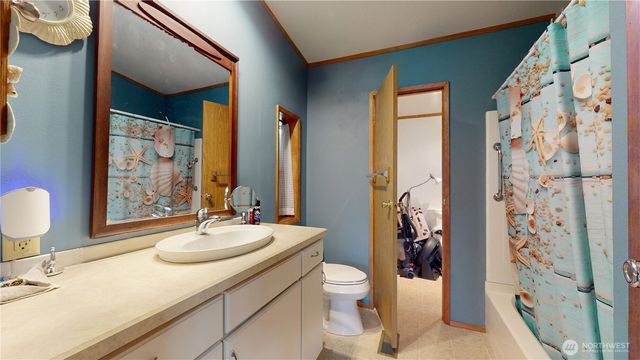 1376 Holand Drive, Grayland, WA 98547