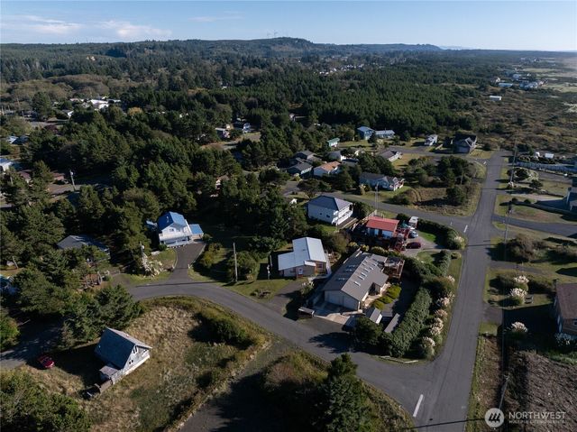 1376 Holand Drive, Grayland, WA 98547