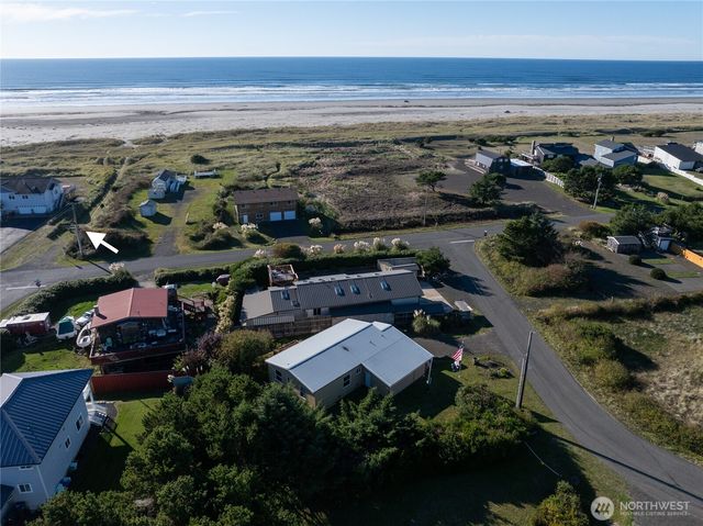 1376 Holand Drive, Grayland, WA 98547