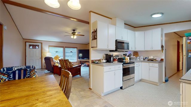 1376 Holand Drive, Grayland, WA 98547