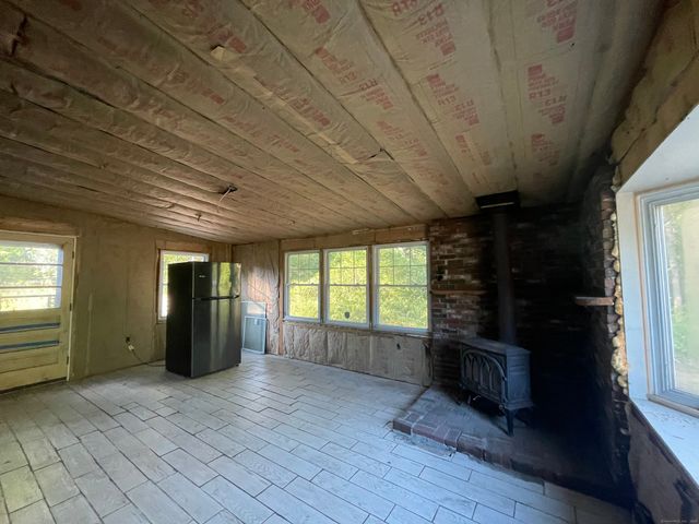153 Meetinghouse Lane, Ledyard, CT 06339