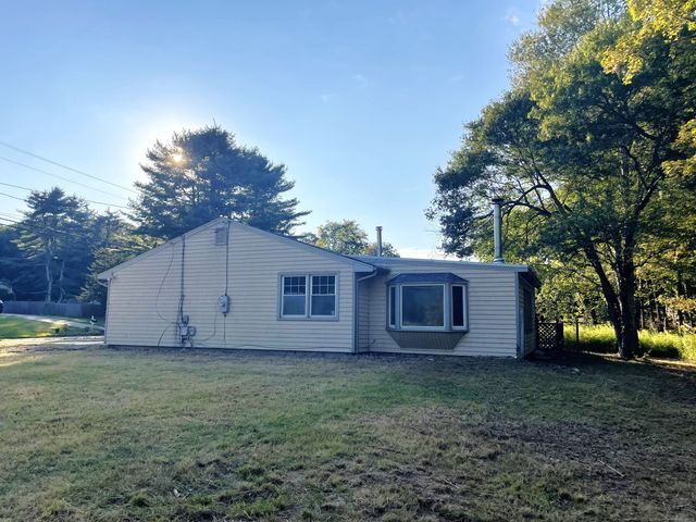 153 Meetinghouse Lane, Ledyard, CT 06339