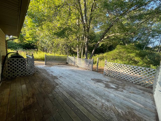 153 Meetinghouse Lane, Ledyard, CT 06339