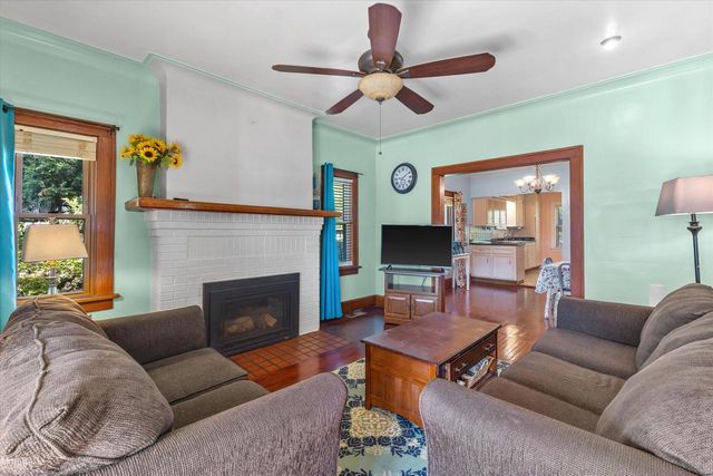 4436 Douglas AVENUE, Racine, WI 53402