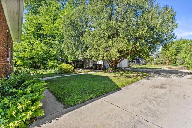 4436 Douglas AVENUE, Racine, WI 53402