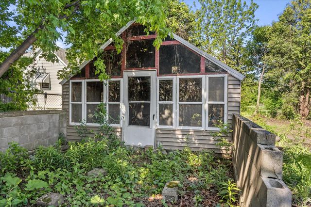 4436 Douglas AVENUE, Racine, WI 53402