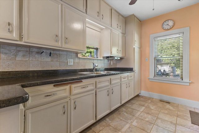 4436 Douglas AVENUE, Racine, WI 53402