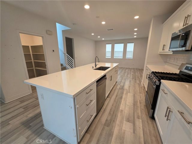 11015 Deckhouse, Rancho Cucamonga, CA 91730
