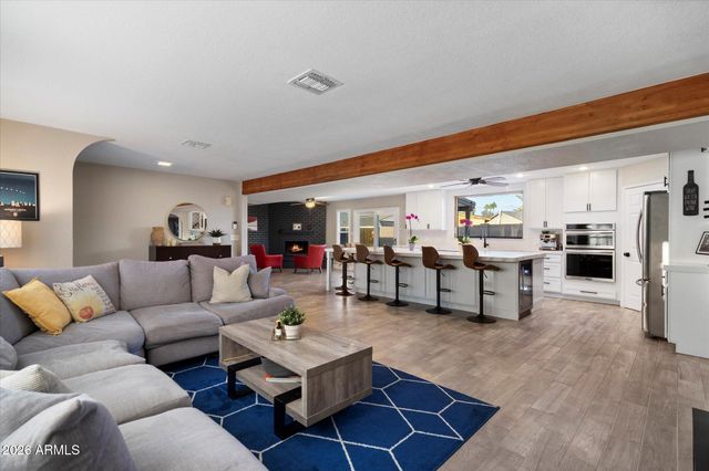 10245 N 34TH Place, Phoenix, AZ 85028