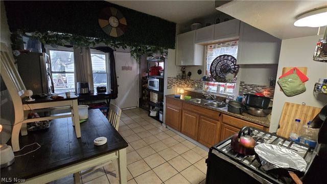 543 E 108th, Cleveland, OH 44108