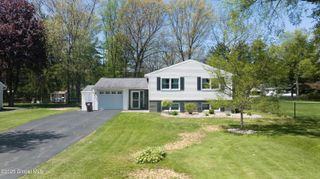 14 Carr Road, Wilton, NY 12866
