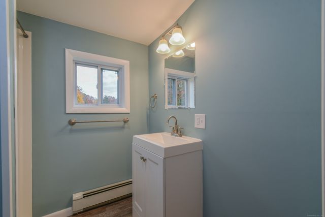 101 Blakeslee Avenue, North Haven, CT 06473