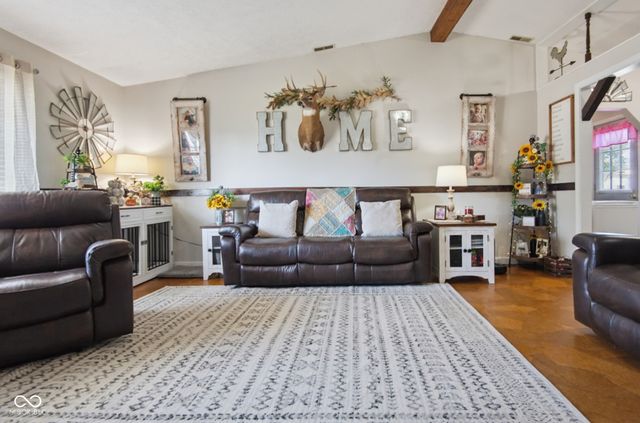 8437 N Sheffield Court, Columbus, IN 47201