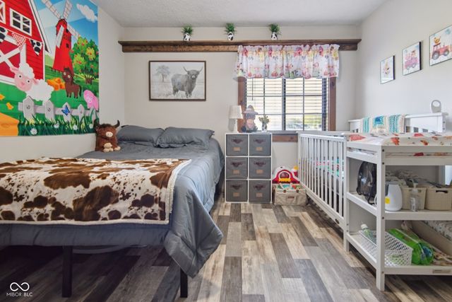 8437 N Sheffield Court, Columbus, IN 47201