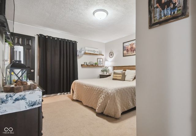 8437 N Sheffield Court, Columbus, IN 47201