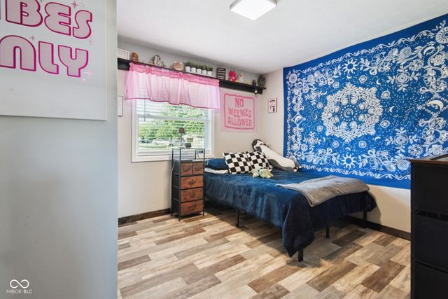 8437 N Sheffield Court, Columbus, IN 47201