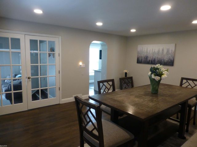 5544 Meadow View Street, Sterling Heights, MI 48310