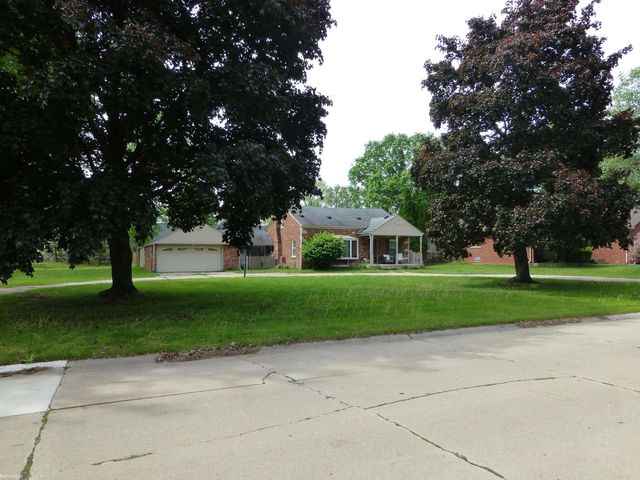5544 Meadow View Street, Sterling Heights, MI 48310