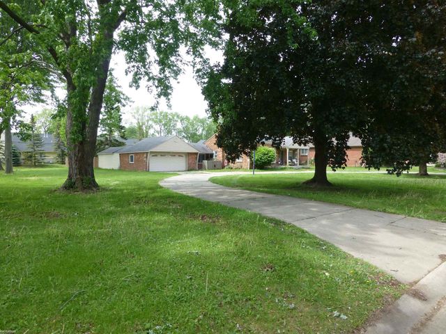 5544 Meadow View Street, Sterling Heights, MI 48310