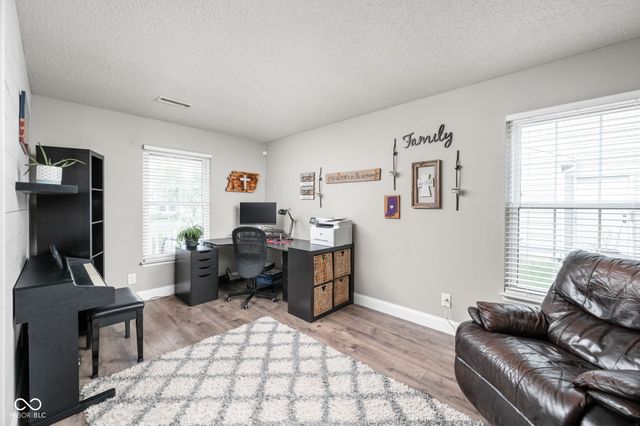 6431 Eastern Range Road, Indianapolis, IN 46234