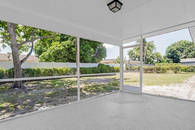 598 Coral Way, Delray Beach, FL 33445