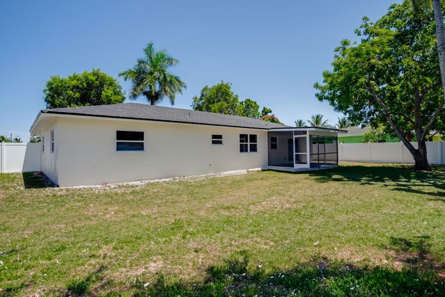 598 Coral Way, Delray Beach, FL 33445