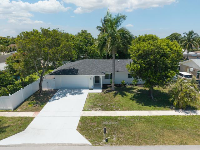598 Coral Way, Delray Beach, FL 33445