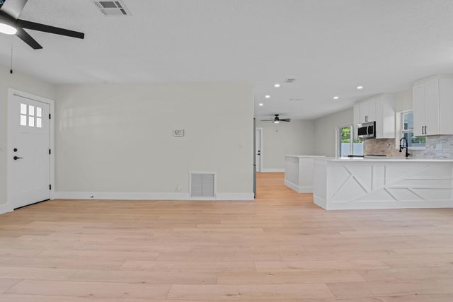 598 Coral Way, Delray Beach, FL 33445