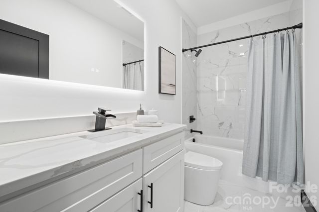 74 Jeranna Road, Mills River, NC 28759