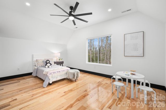 74 Jeranna Road, Mills River, NC 28759