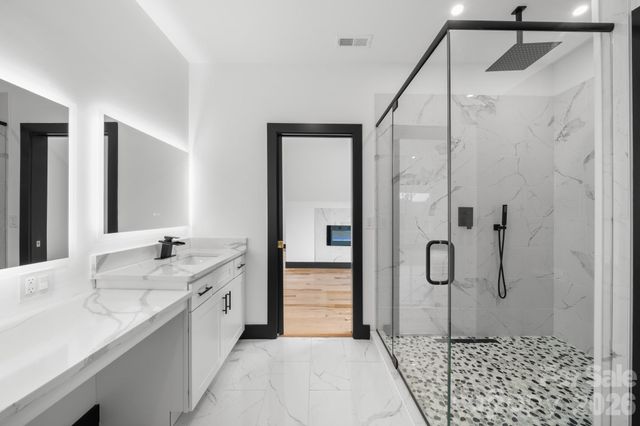 74 Jeranna Road, Mills River, NC 28759
