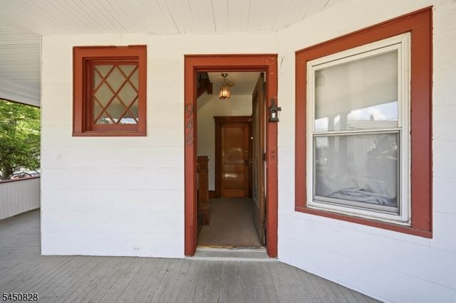 948 Van Houten Ave 1, Clifton City, NJ 07013