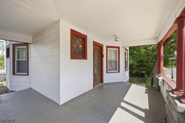 948 Van Houten Ave 1, Clifton City, NJ 07013