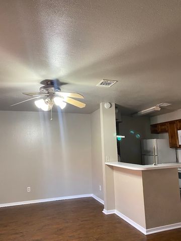 1305 West Villa Maria Road B104, Bryan, TX 77801