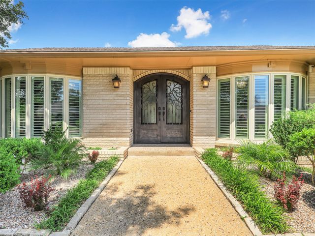 6120 Preston Creek Drive, Dallas, TX 75240