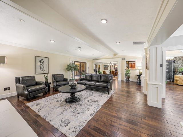6120 Preston Creek Drive, Dallas, TX 75240