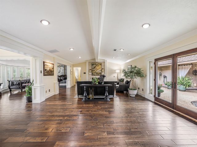 6120 Preston Creek Drive, Dallas, TX 75240