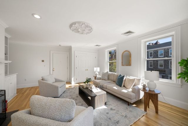 1 Pleasant Street 3, Boston, MA 02129