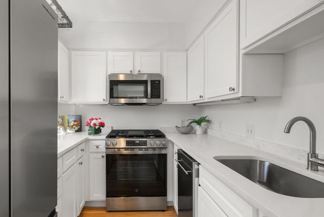 1 Pleasant Street 3, Boston, MA 02129