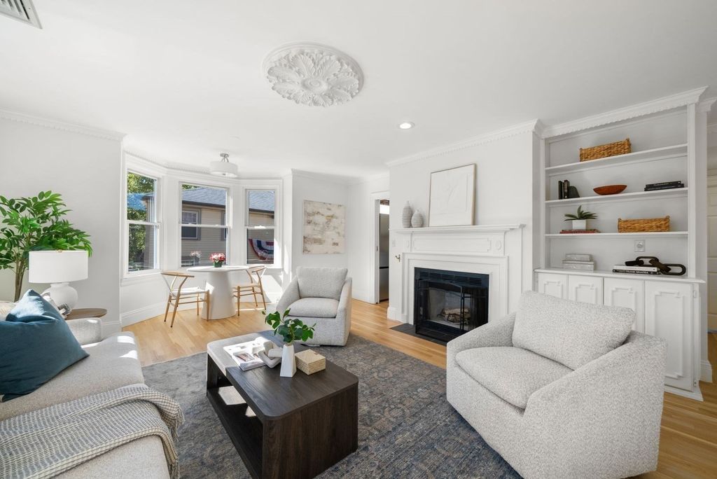 1 Pleasant Street 3, Boston, MA 02129