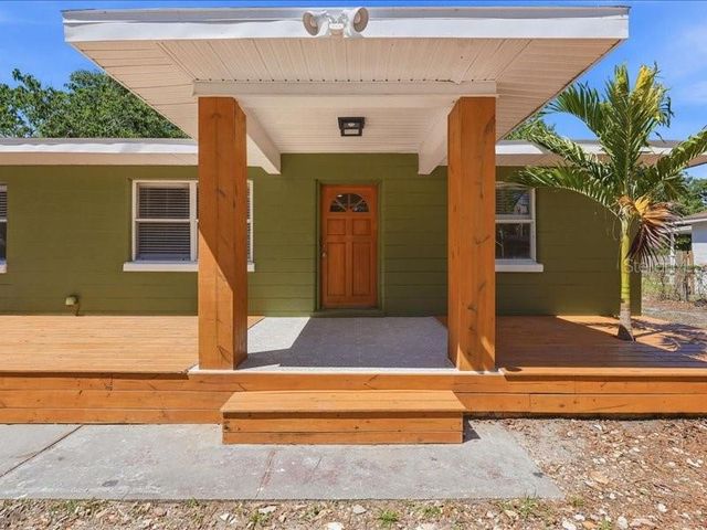 1912 E HANNA AVENUE, Tampa, FL 33610