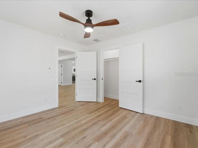 1912 E HANNA AVENUE, Tampa, FL 33610