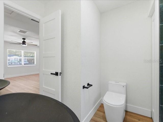 1912 E HANNA AVENUE, Tampa, FL 33610