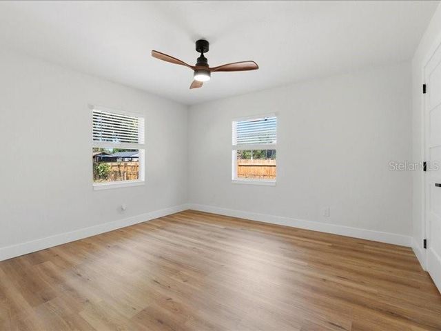 1912 E HANNA AVENUE, Tampa, FL 33610