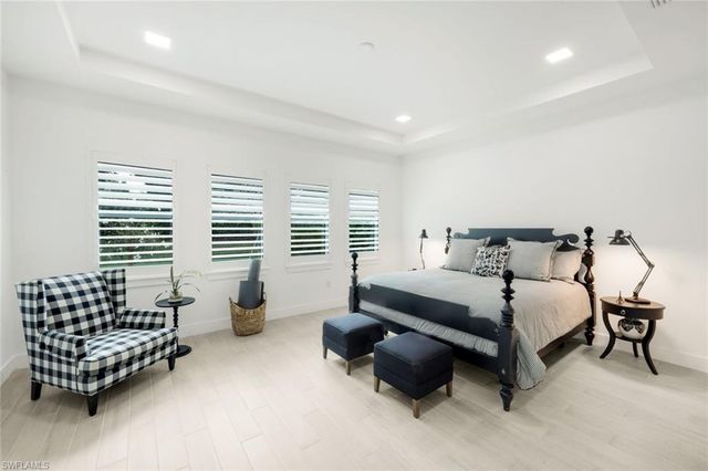 14574 Regatta LN, Naples, FL 34114